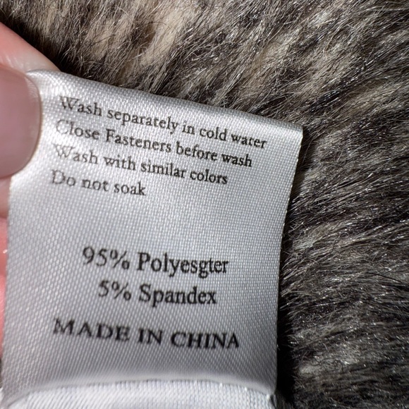 Leopard Print Women's Pajama Set - Picture 7 of 12